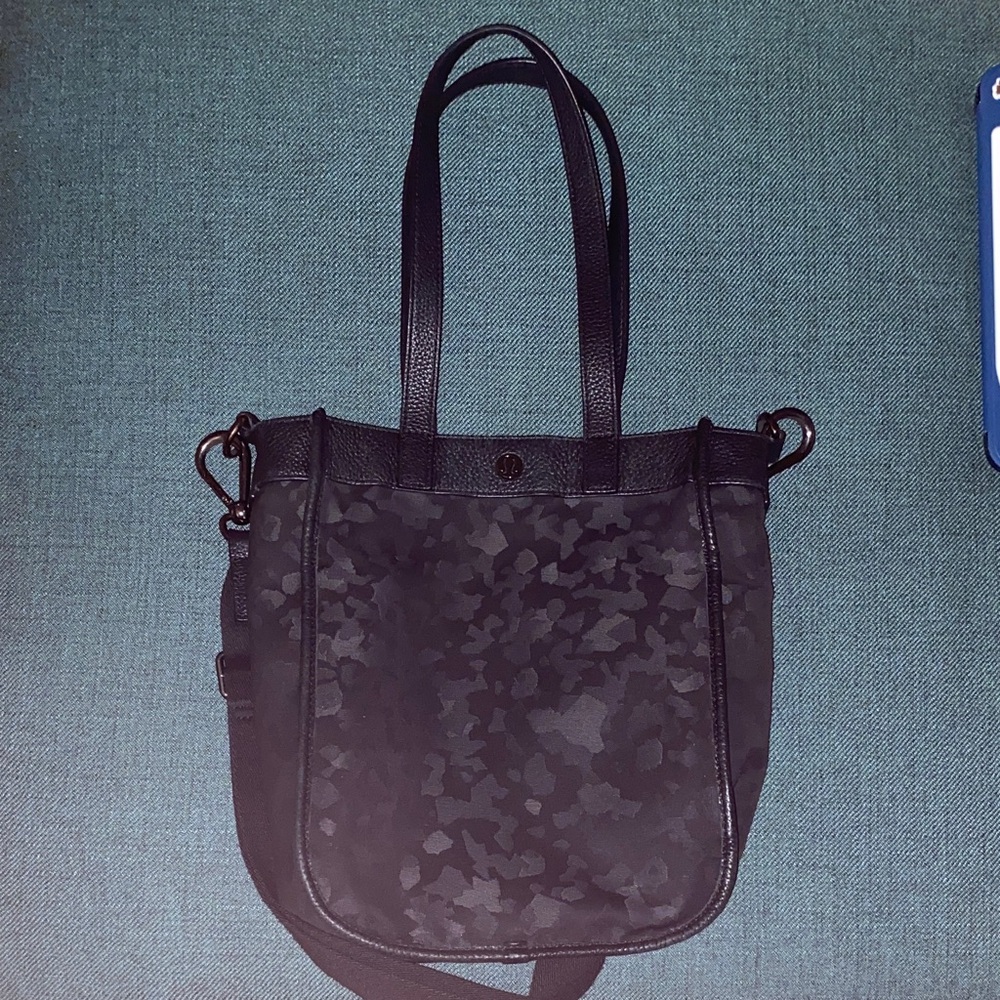 Lululemon Black Camouflage Tote Bag